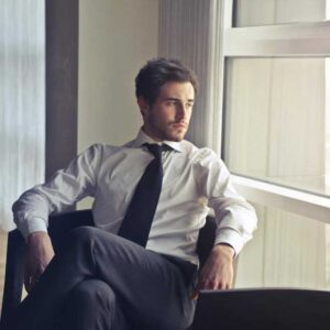 نشستن ضربدری موقع درس خوندن